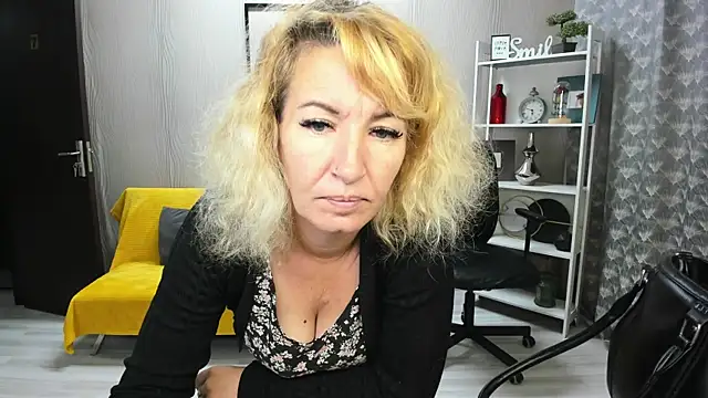 Cassandra Hotty online show from 07/30/26, 02:54