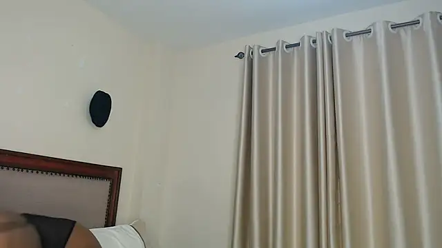 NIKKIE LOVE online show from 07/25/26, 01:58