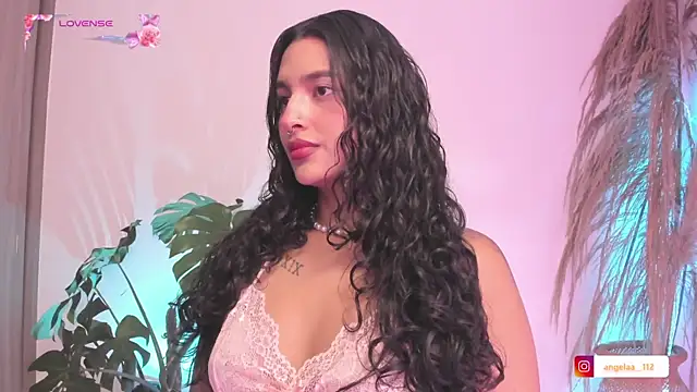 Snapshot of Anngel_1 chatting on 09/22/25, 03:36 Anngel 1 online show from 09/22/25, 03:36