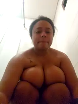 Emmachan19 online show from 09/16/25, 08:10