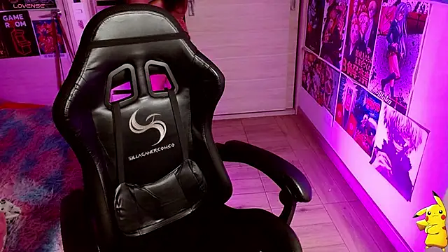 Emmachan19 online show from 09/24/25, 07:23