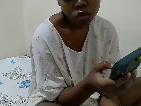 maggyjan online show from 11/10/25, 08:41