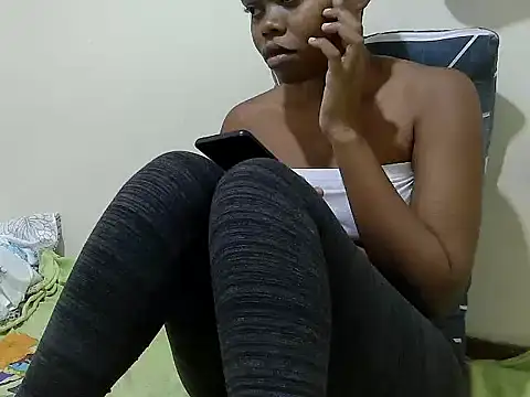 Snapshot of maggyjan chatting on 06/06/26, 10:47 maggyjan online show from 06/06/26, 10:47