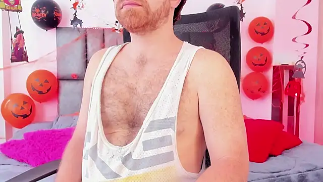 Snapshot of michacosio chatting on 10/28/25, 07:05 michacosio online show from 10/28/25, 07:05