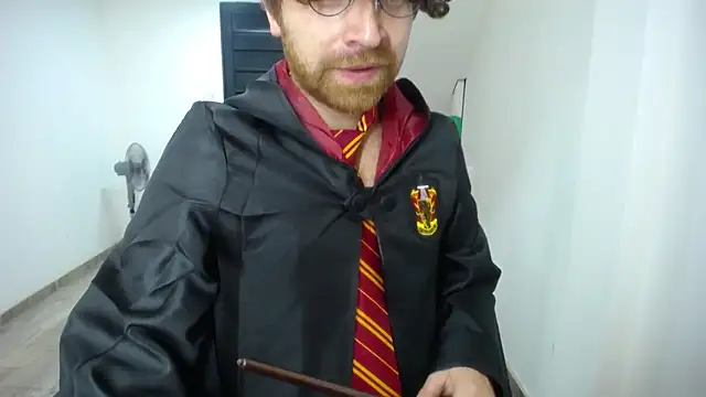 Snapshot of michacosio chatting on 10/30/25, 09:15 michacosio online show from 10/30/25, 09:15