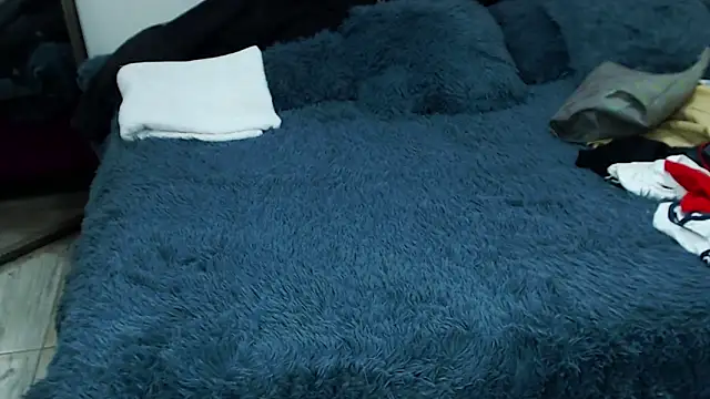 Snapshot of michacosio chatting on 11/14/25, 06:01 michacosio online show from 11/14/25, 06:01