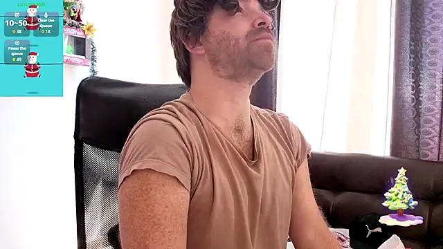 Snapshot of michacosio chatting on 11/17/25, 03:29 michacosio online show from 11/17/25, 03:29