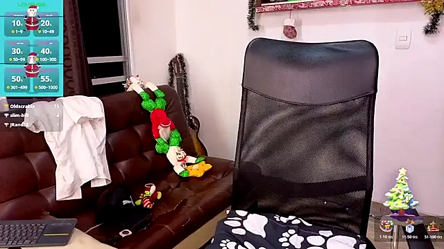 Snapshot of michacosio chatting on 11/19/25, 05:40 michacosio online show from 11/19/25, 05:40