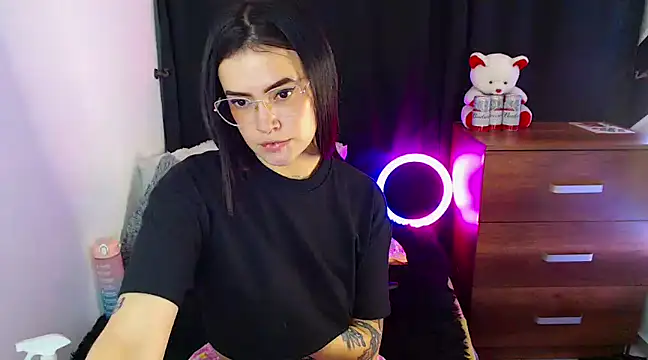 Isa Maiden1 online show from 12/28/24, 06:39
