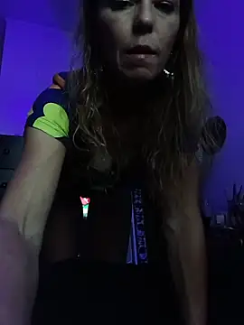 cammyquart online show from 10/15/25, 09:04