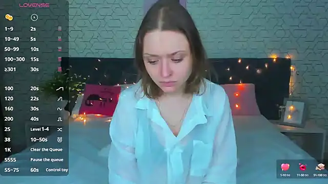 Snapshot of Linda_Bryant chatting on 02/01/25, 12:18 Linda Bryant online show from 02/01/25, 12:18