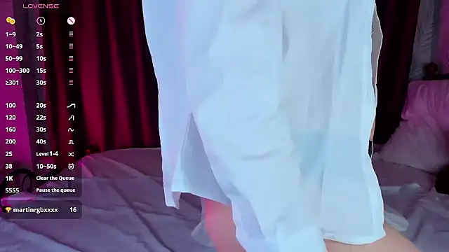 Snapshot of Linda_Bryant chatting on 02/22/25, 12:27 Linda Bryant online show from 02/22/25, 12:27