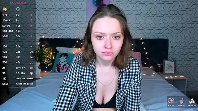 Snapshot of Linda_Bryant chatting on 03/08/25, 12:44 Linda Bryant online show from 03/08/25, 12:44