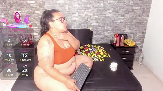 Snapshot of Sofie-Storm chatting on 03/03/25, 10:17 Sofie-Storm online show from 03/03/25, 10:17