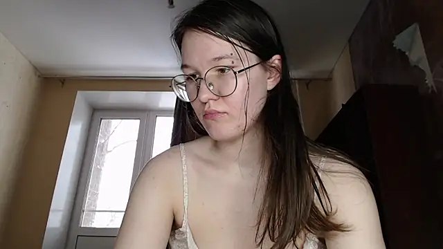Snapshot of MiriamOr chatting on 02/24/25, 10:48 MiriamOr online show from 02/24/25, 10:48