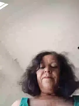 Snapshot of mariy522 chatting on 01/07/25, 04:27 mariy522 online show from 01/07/25, 04:27