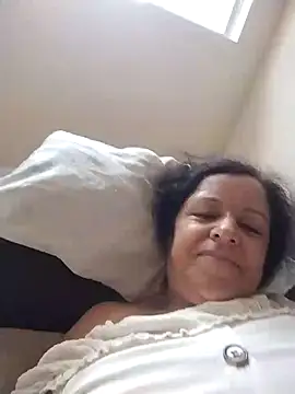 Snapshot of mariy522 chatting on 02/13/25, 04:28 mariy522 online show from 02/13/25, 04:28