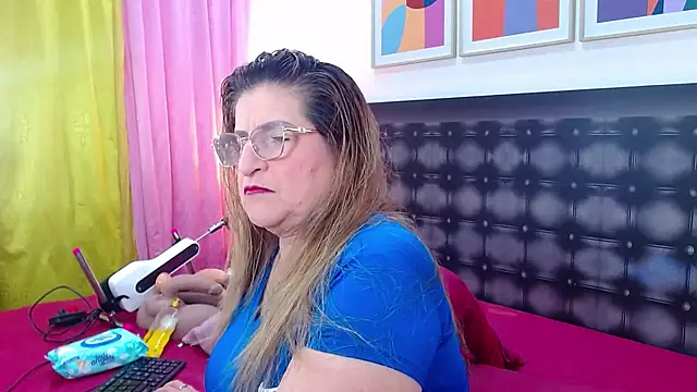 sandra 20 online show from 07/25/26, 10:13