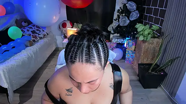 Cuttiealice online show from 12/12/24, 11:47