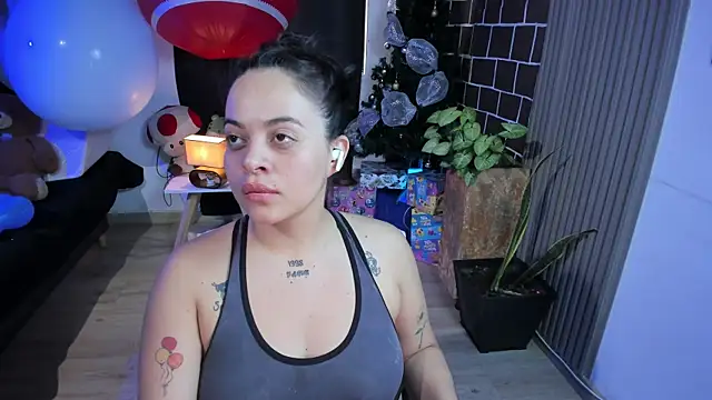Cuttiealice online show from 12/14/24, 08:08
