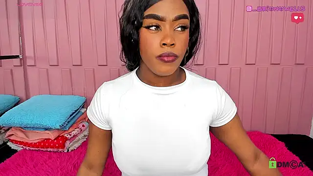 Briana Wells  online show from 12/04/24, 01:42