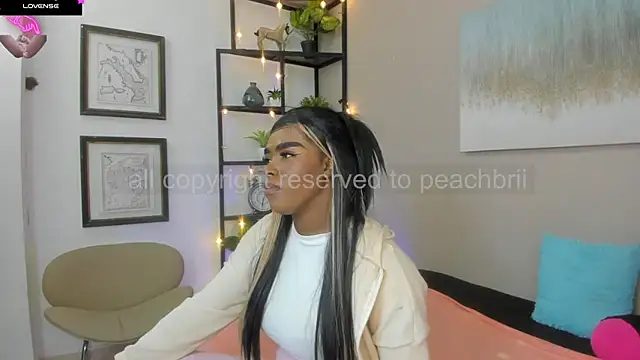 Snapshot of Briana_Wells_ chatting on 12/04/25, 01:20 Briana Wells online show from 12/04/25, 01:20