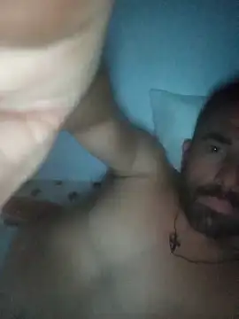 Snapshot of George21ek chatting on 11/18/25, 11:37 George21ek online show from 11/18/25, 11:37