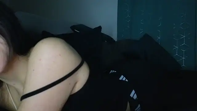 Snapshot of Durghetta chatting on 11/13/25, 11:14 Durghetta online show from 11/13/25, 11:14