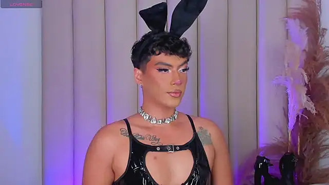 Snapshot of sam_phillipss chatting on 10/28/25, 10:34 sam phillipss online show from 10/28/25, 10:34