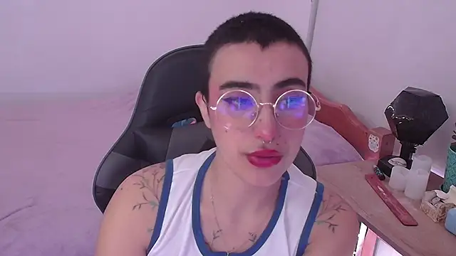 Liil cat online show from 03/07/25, 04:24