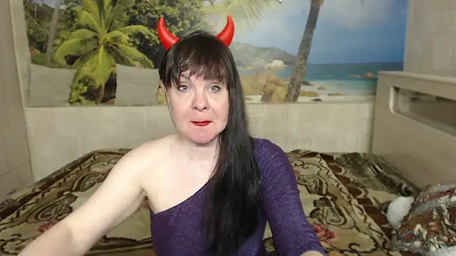 Snapshot of Aphelandra chatting on 04/22/26, 12:39 Aphelandra online show from 04/22/26, 12:39