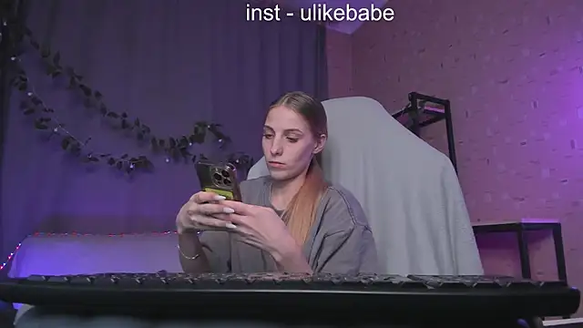 Anna Fink online show from 01/26/25, 04:30