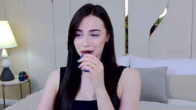 Snapshot of Betty_Bridge chatting on 03/25/26, 02:28 Betty Bridge online show from 03/25/26, 02:28