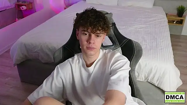 cute thomas online show from 12/07/24, 06:04