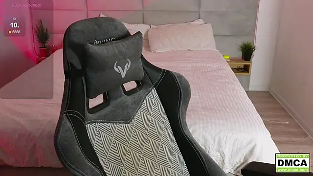 cute thomas online show from 02/03/25, 08:13