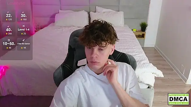 cute thomas online show from 02/10/25, 08:21