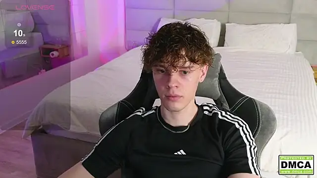 cute thomas online show from 03/20/25, 07:35