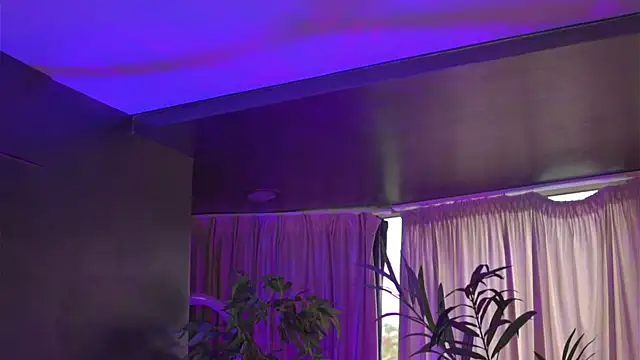 Snapshot of HotSkinnyX chatting on 09/29/25, 06:29 HotSkinnyX online show from 09/29/25, 06:29