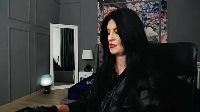 DomMelissaW online show from 12/12/24, 02:26