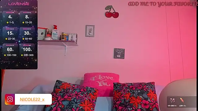 Nicole x online show from 12/31/24, 10:34