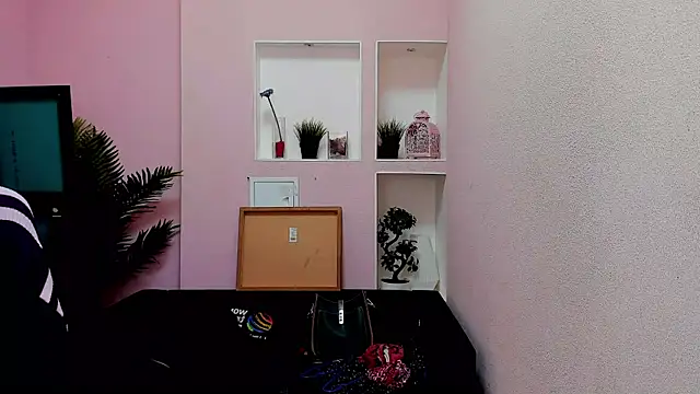 Snapshot of Persephoni chatting on 01/26/25, 08:36 Persephoni online show from 01/26/25, 08:36