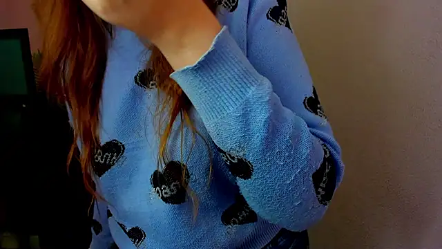 Snapshot of Persephoni chatting on 11/02/25, 11:01 Persephoni online show from 11/02/25, 11:01