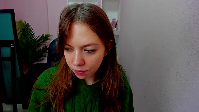 Snapshot of Persephoni chatting on 12/01/25, 08:47 Persephoni online show from 12/01/25, 08:47