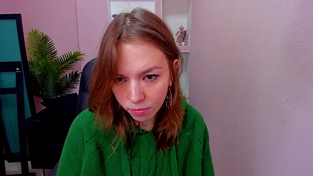 Snapshot of Persephoni chatting on 12/16/25, 04:56 Persephoni online show from 12/16/25, 04:56