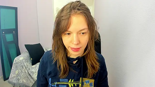Snapshot of Persephoni chatting on 03/21/26, 03:37 Persephoni online show from 03/21/26, 03:37
