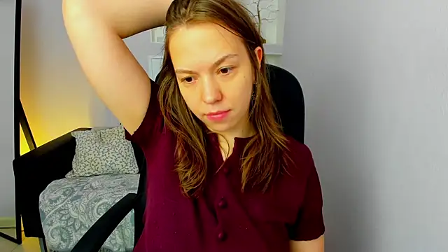 Snapshot of Persephoni chatting on 04/24/26, 10:39 Persephoni online show from 04/24/26, 10:39