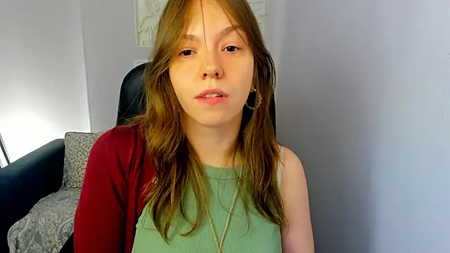 Snapshot of Persephoni chatting on 05/03/26, 11:38 Persephoni online show from 05/03/26, 11:38