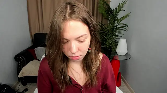Snapshot of Persephoni chatting on 05/10/26, 05:34 Persephoni online show from 05/10/26, 05:34