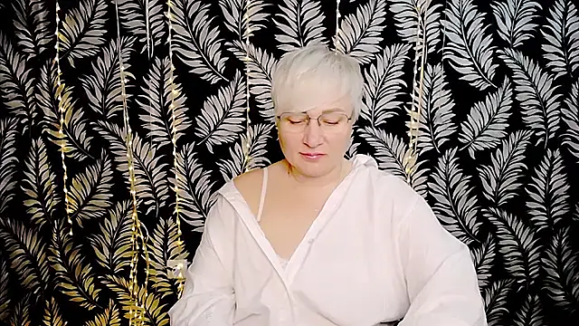 Olivia playful online show from 05/15/26, 10:22