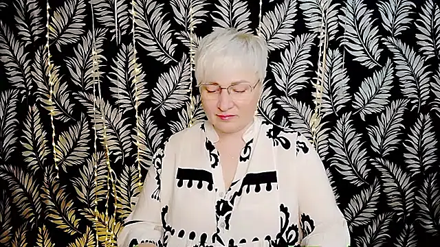 Olivia playful online show from 06/06/26, 10:20